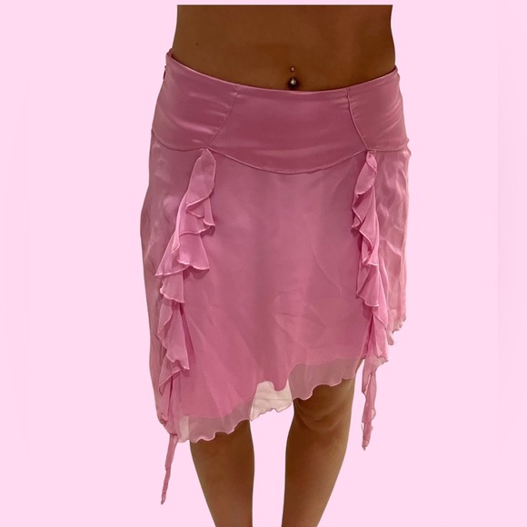 Vintage Asymmetrical Ruffle Skirt - Picture 3 of 3